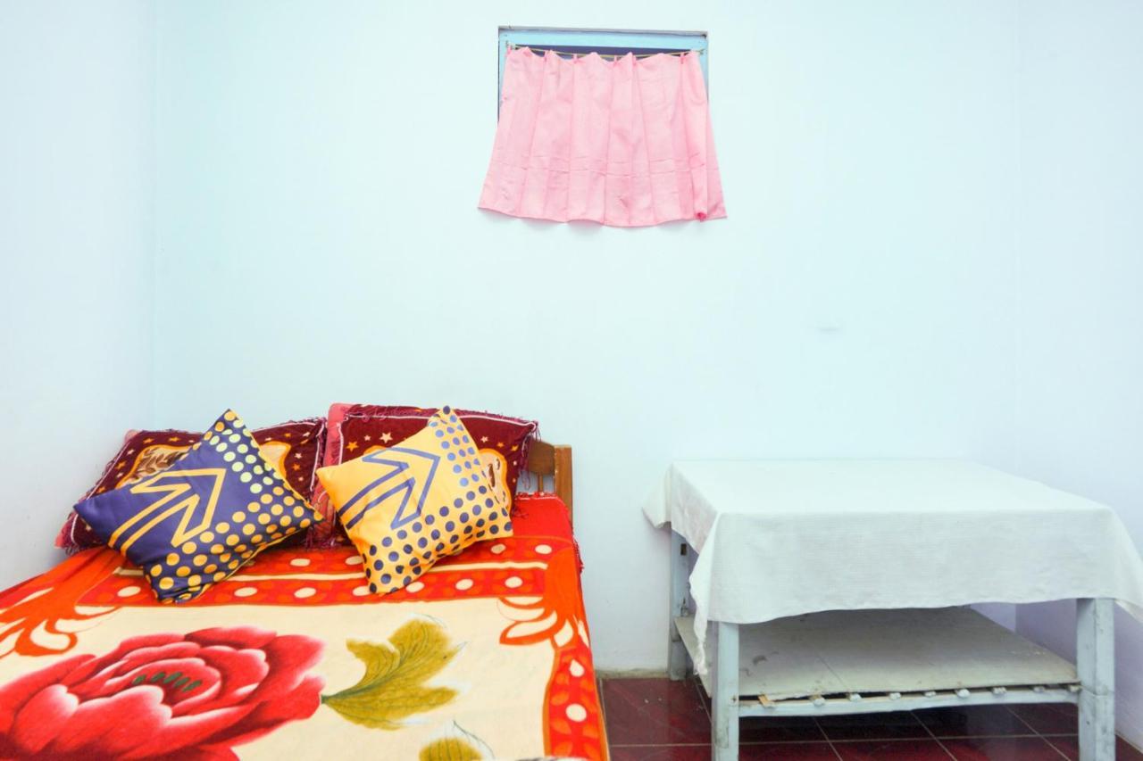 Spot On 2126 Bromo Indah Homestay Probolinggo Exterior photo